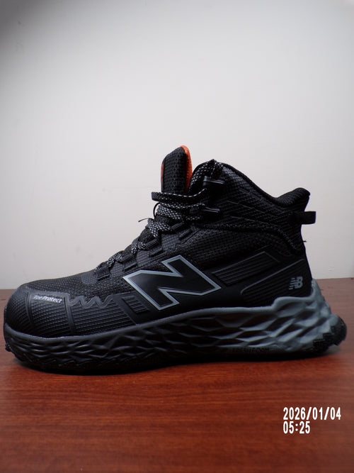 Women's New Balance Fresh Foam Cremorne Mid Composite Toe Boots