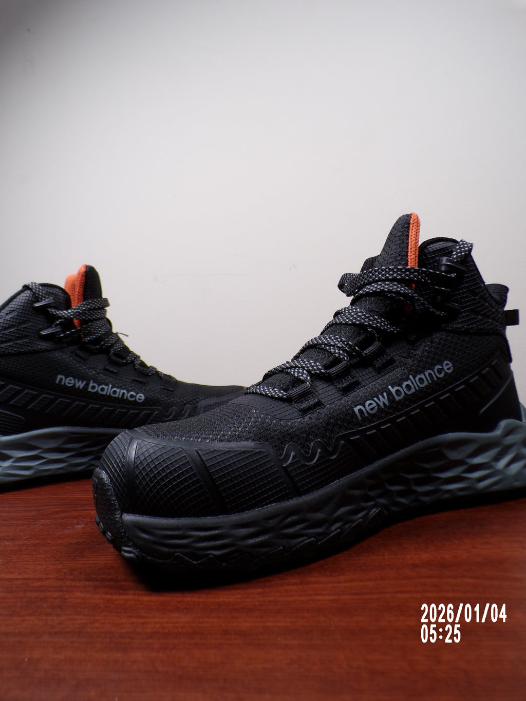 Women's New Balance Fresh Foam Cremorne Mid Composite Toe Boots